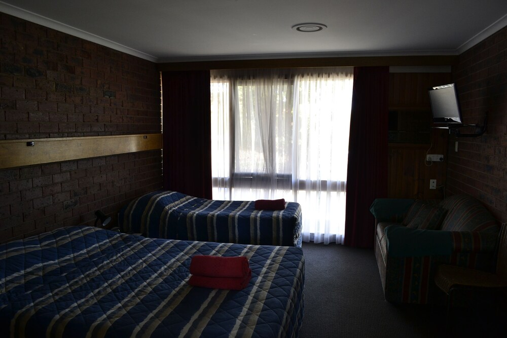 Kardinia Park Motel