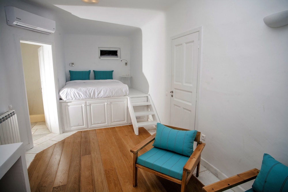 Mykonos Moussa Suites