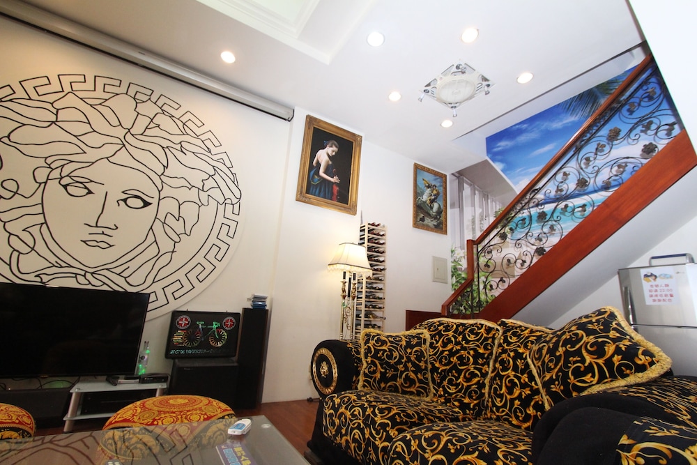 Peace Art Villa