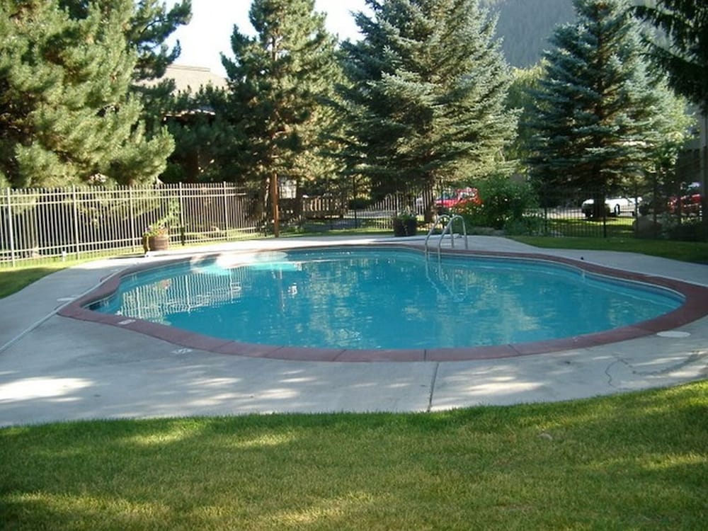 Sv121 - Walk to Lifts & Town - Hot Tub & Pool