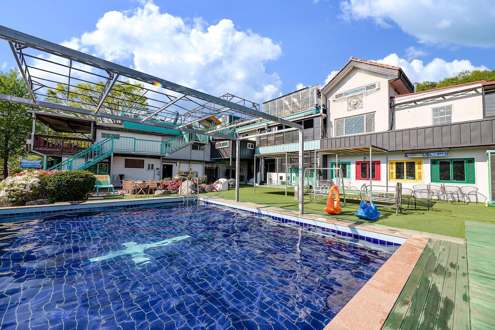 Gapyeong Four Season Pension