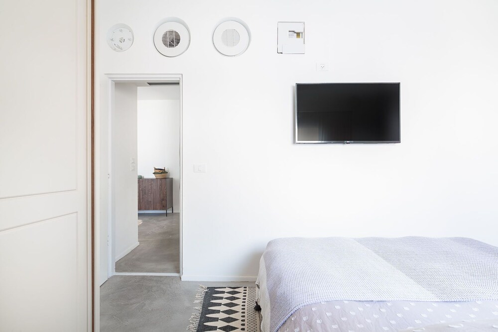 Ecletic by TLV2RENT view 5