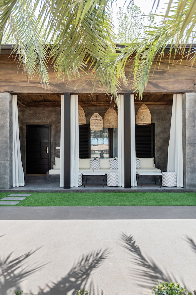Abu Dhabi Vacations - Emirates Park Resort - Property Image 27