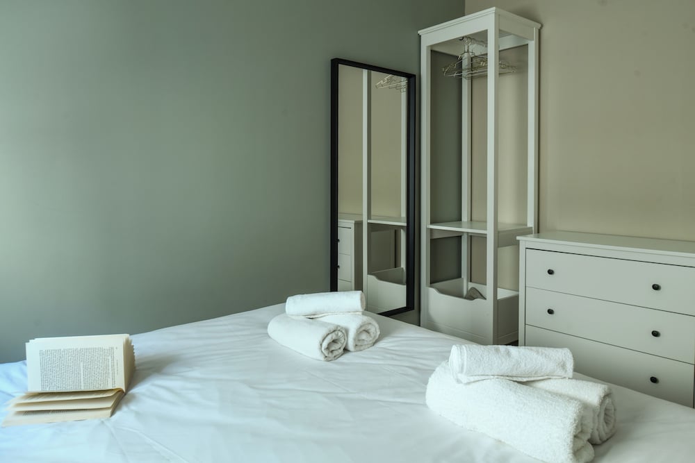 White Blossom 1BR Apt Near Dizengoff CTR view 4