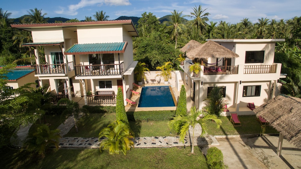 Coco Lilly Villas