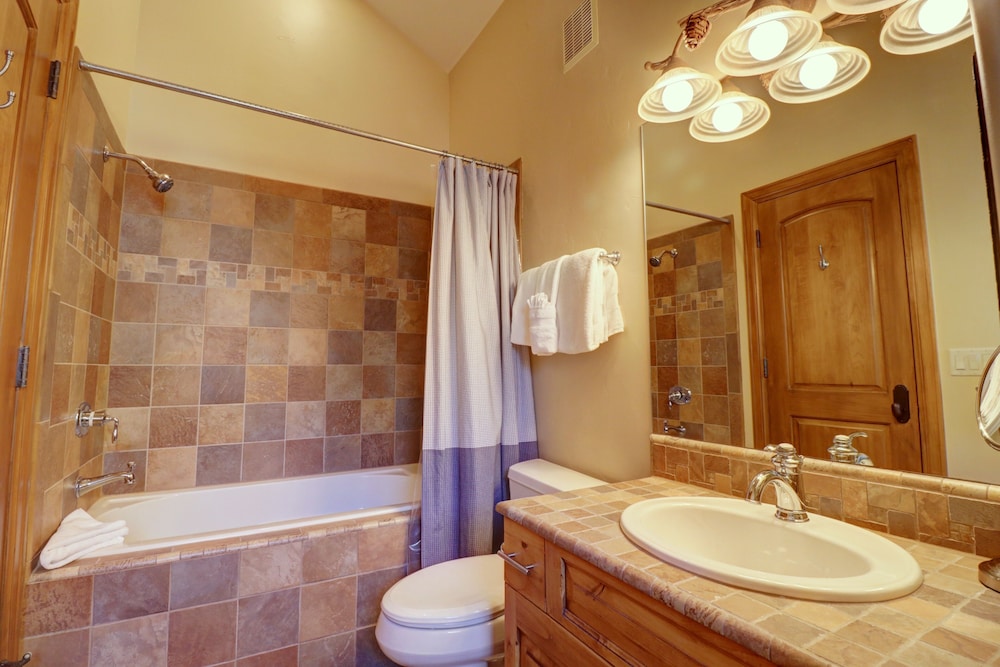 Peakside Escape 178 3 Bedroom Home