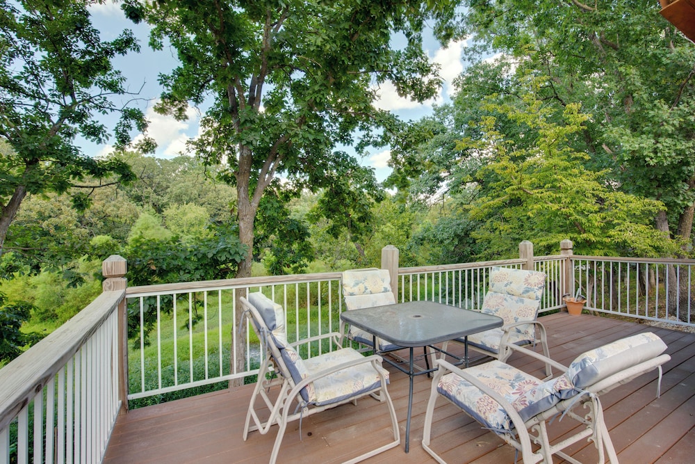 'bayview' - Lakefront Family Cabin in Odessa!
