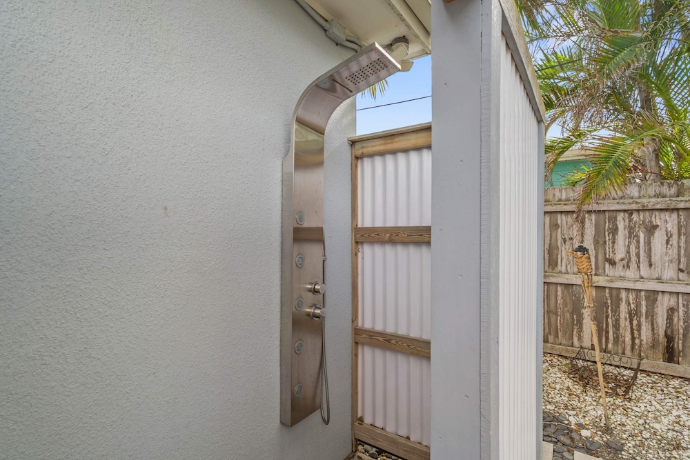 172 Woodland Ave