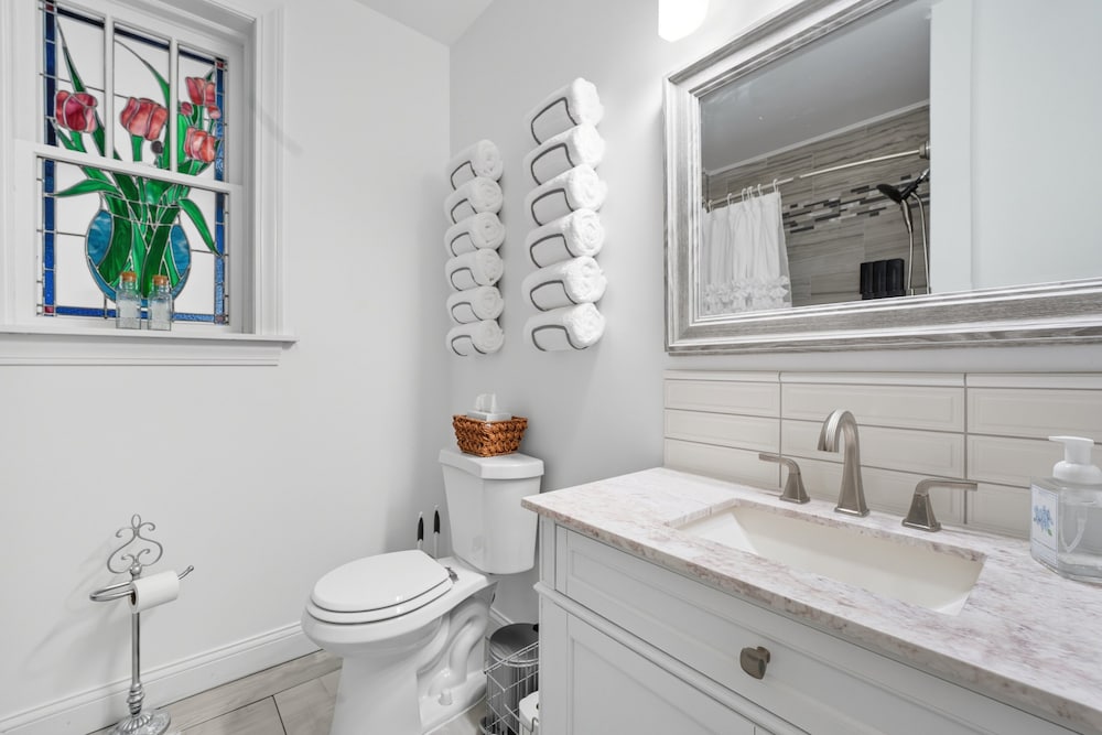 St. Louis Retreat With Game Room & Yard 3 Bedroom Home