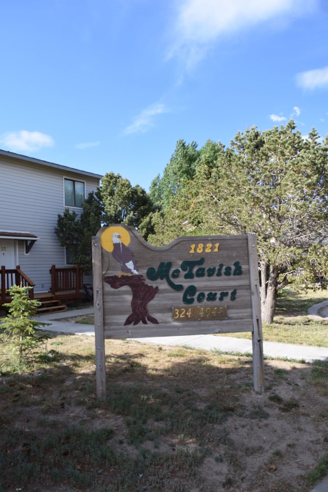 Rawlins Vacations - Mactavish Court Townhomes - Property Image 8