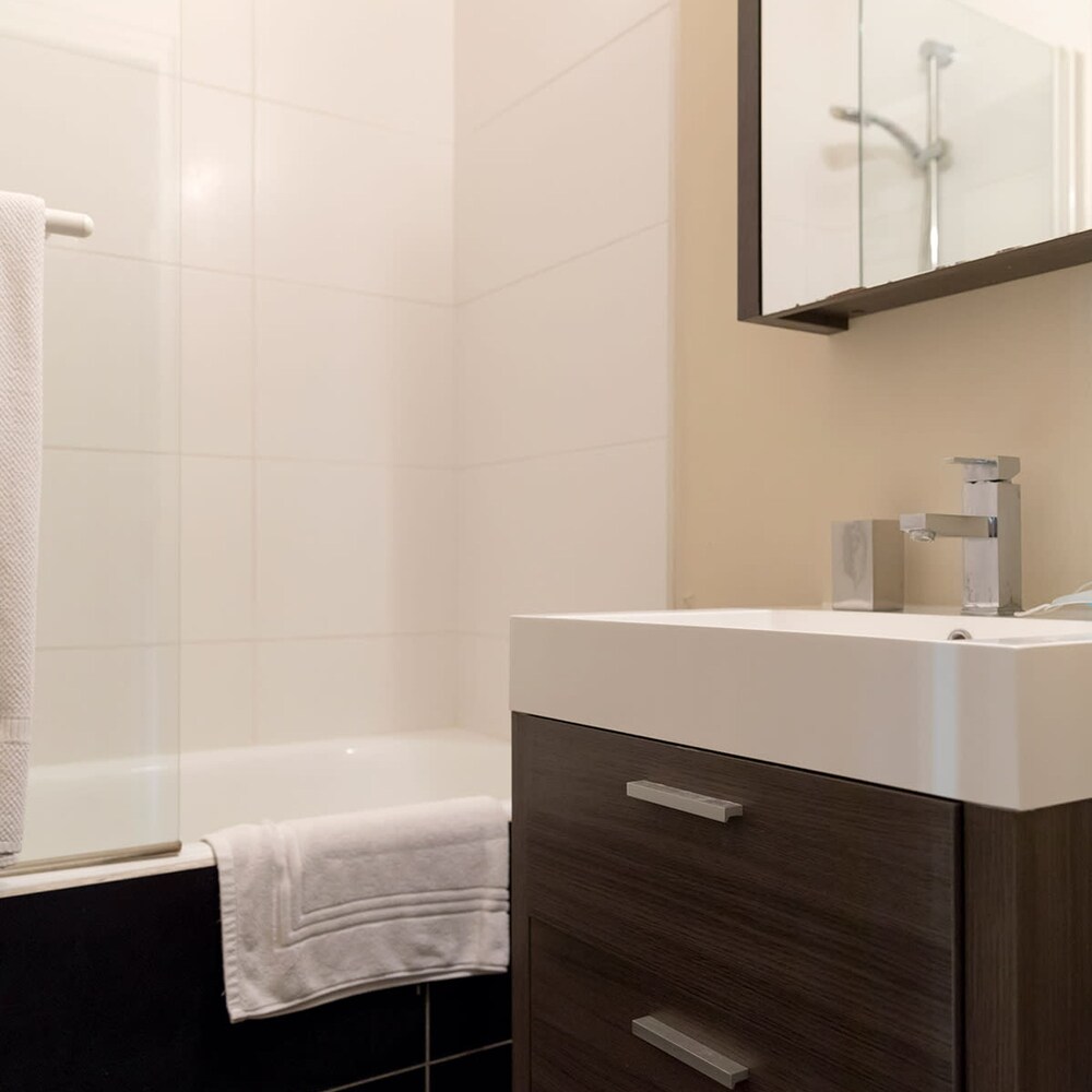 Rivoli Market I Comfortable 1 Bed Apt Near Hotel de Ville