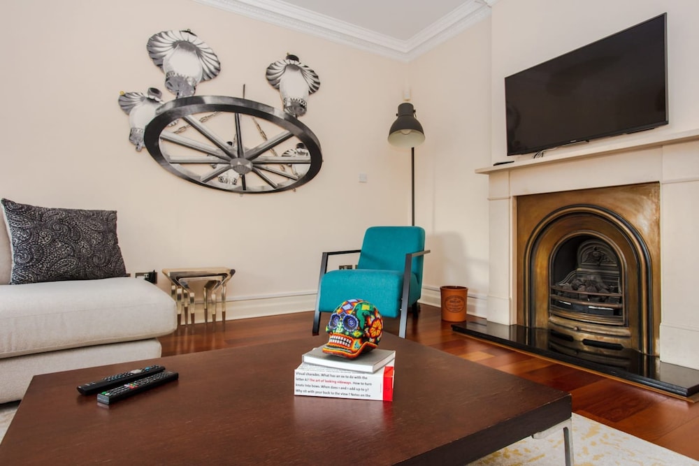 Luxury 2 Bedroom Apartment in London Bridge