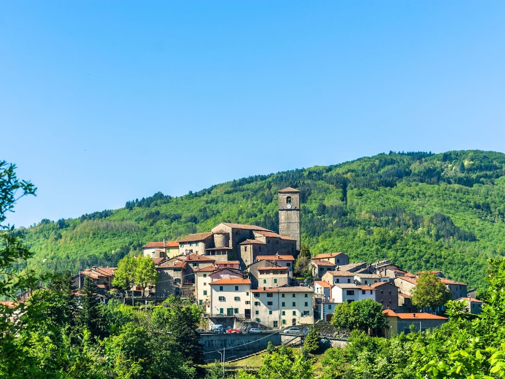 Holiday Home in Pistoia With Pool