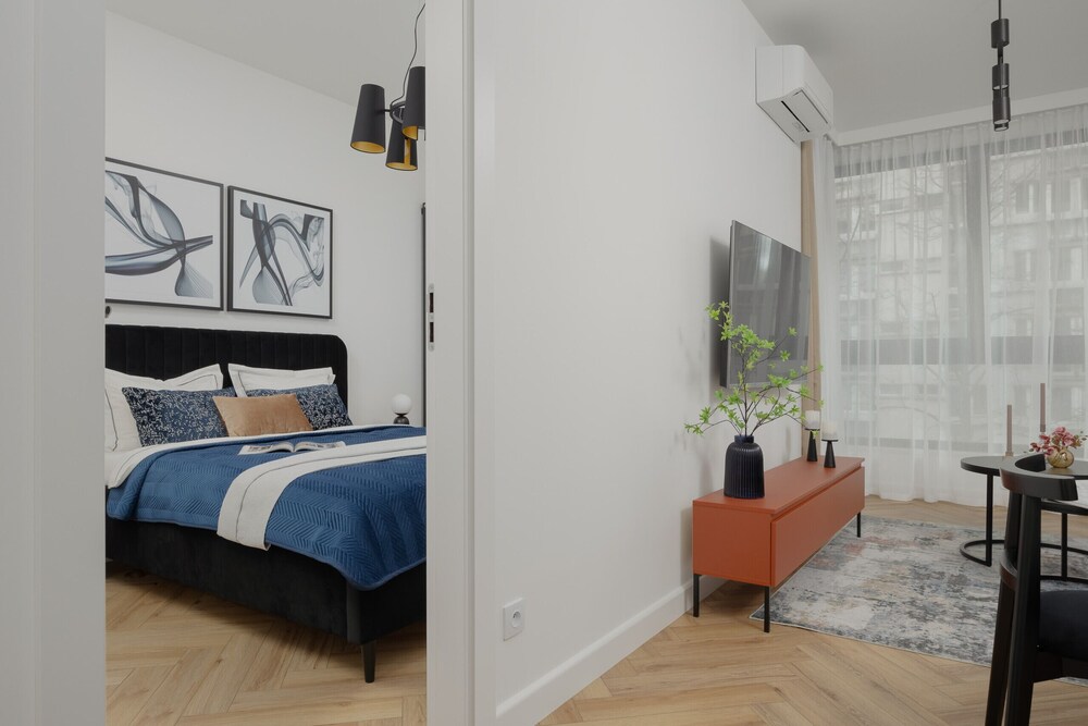 Grzybowska Apartment by Renters Prestige