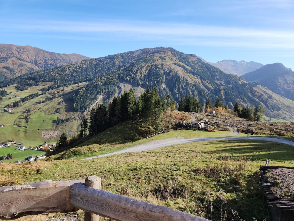 Alpine hut in Rauris ski Hiking Area With Sauna