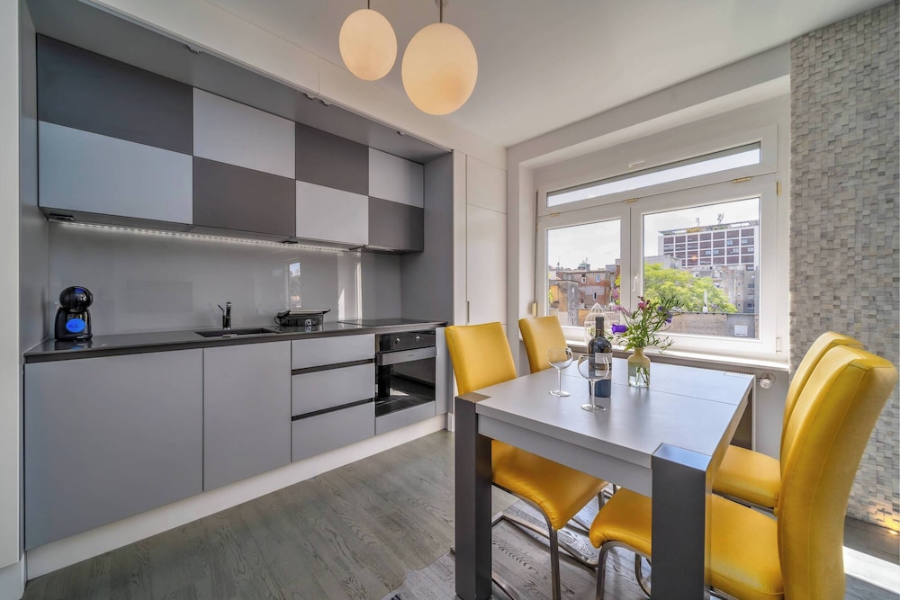 Silver Apartment With Hot Tub And Balcony view 4