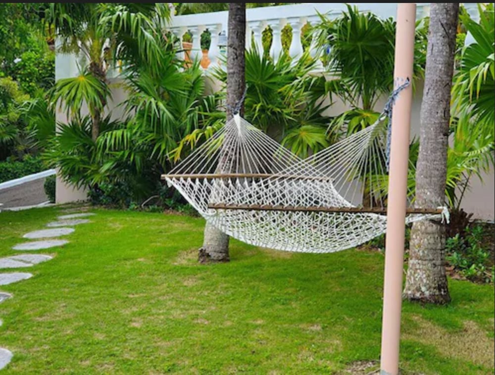 Nassau - Paradise Island Vacations - Ocean West Boutique Hotel - Property Image 49