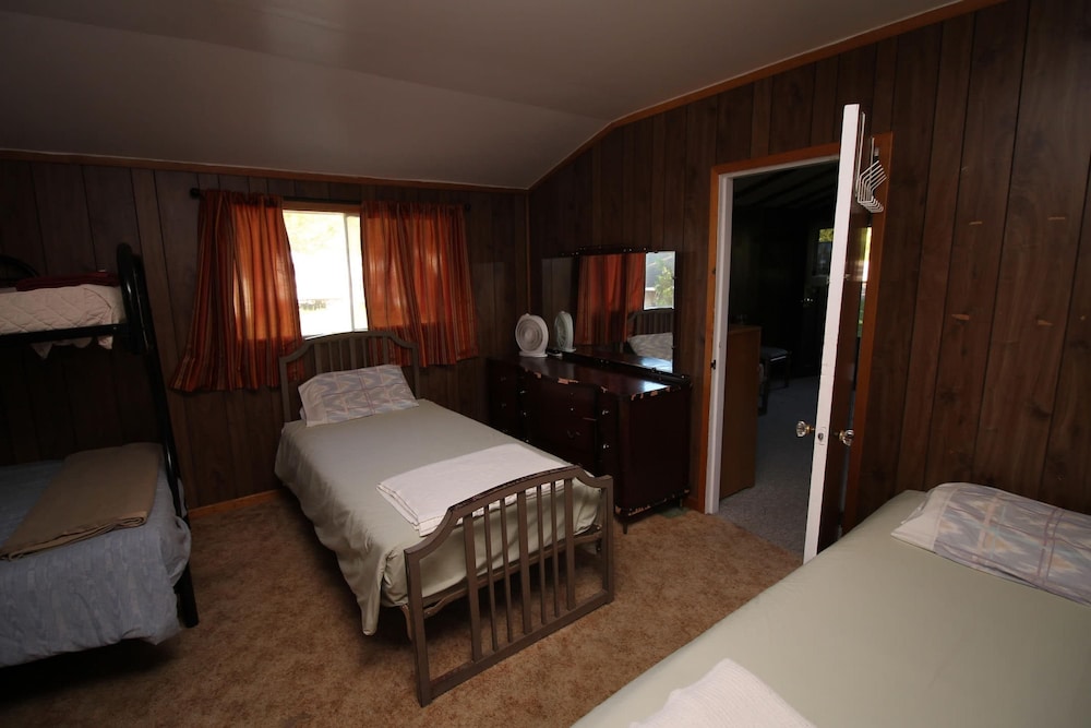 3 Bdrm Country Cottage - Main House - Rosewood Cottages