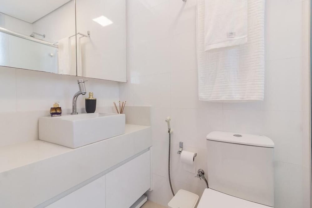 Excelente Cobertura Jurerê com Jacuzzi