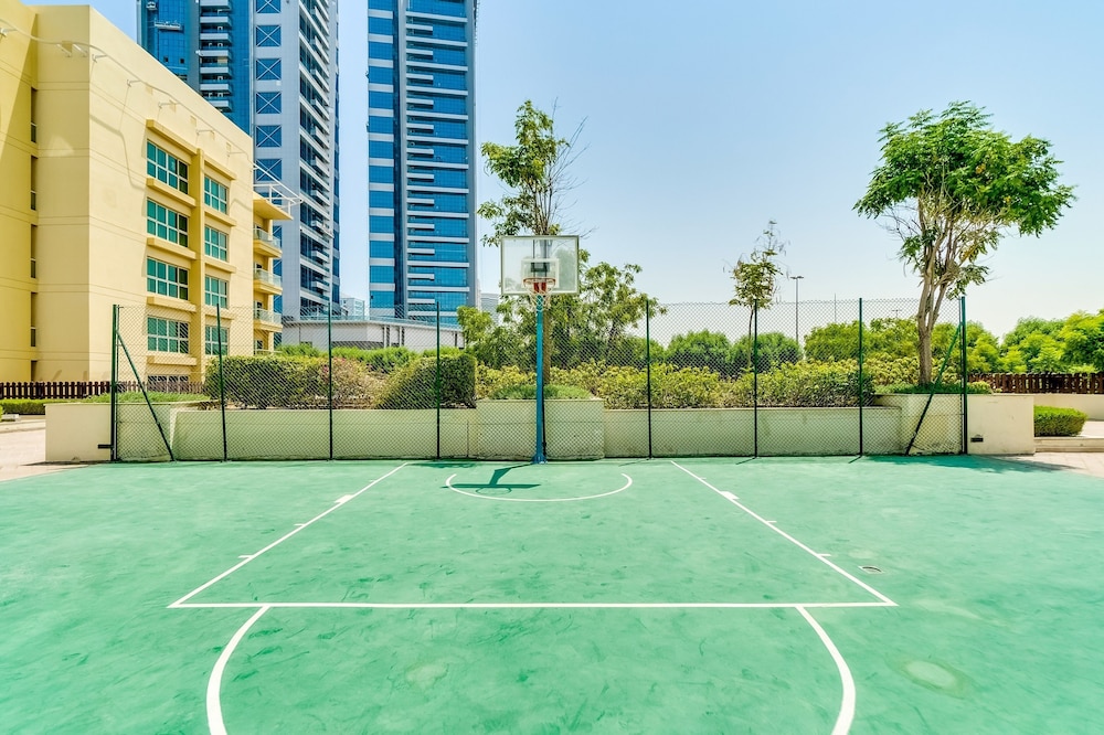 1 Bedroom Apartment Greens