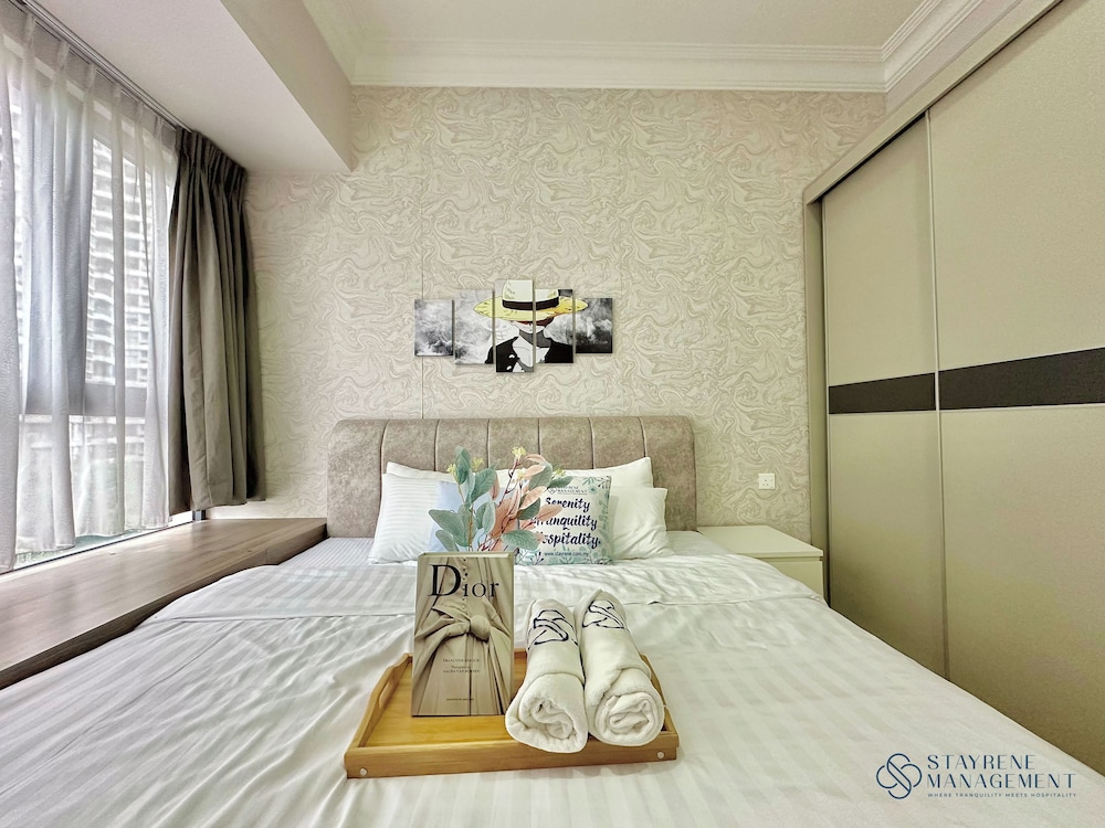 Country Garden Danga Bay Sea View Homestay by Stayrene