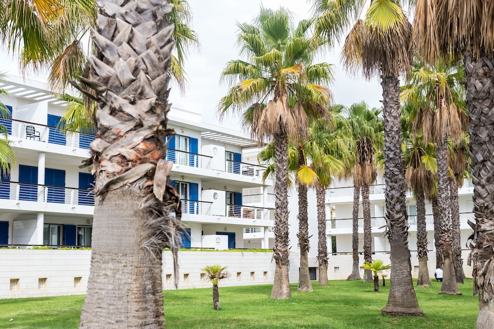 B06 - Top Floor Marina Club 2 Bed Apartment by DreamAlgarve