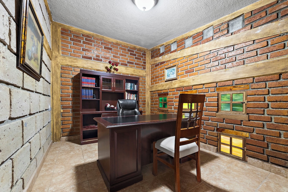 Family Chalet in Villa Vicente 4 BR