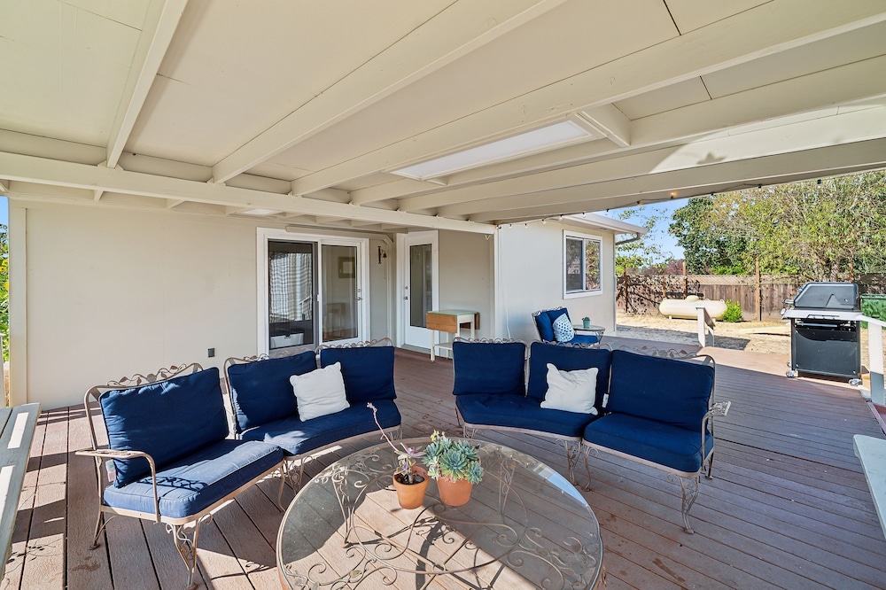 Charming Wine Country Farmhouse W/ Scenic Views 4 Bedroom Home by RedAwning - Property Image 14