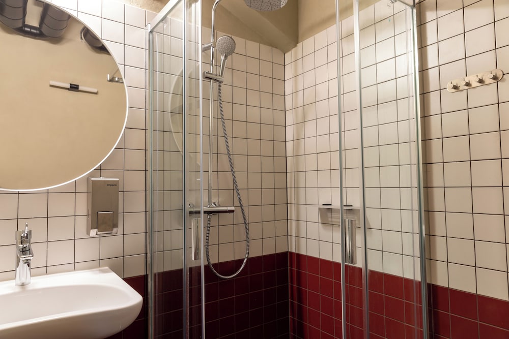 Sir Toby's Midtown - Hostel