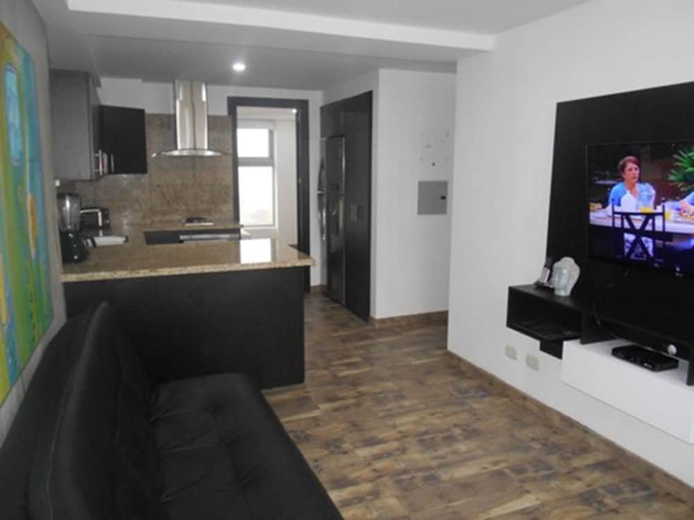 San Peter Suites