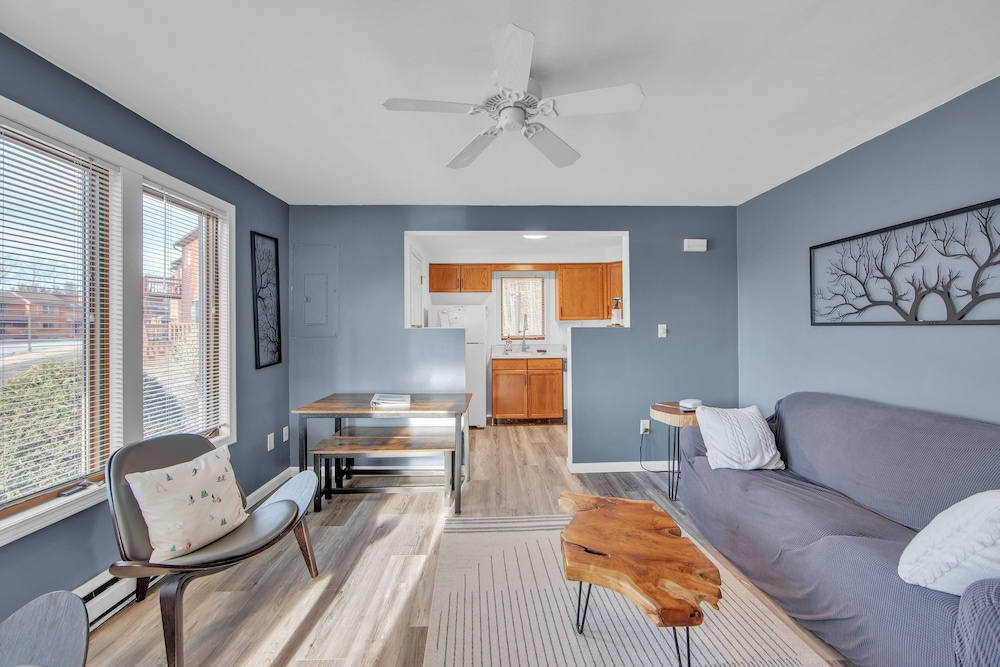 Little Cloud 10m Retreat With Adirondack Charm 1 Bedroom Townhouse by The Summit at Gore Mountain