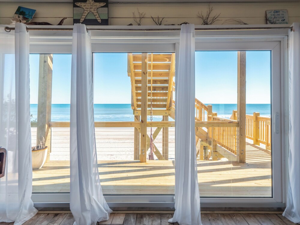 Vintage Vacation by Topsail Realty