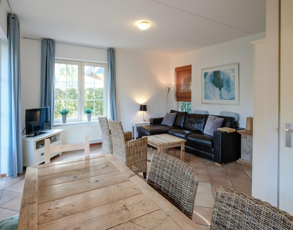 Charming Villa With Terrace Near Forest