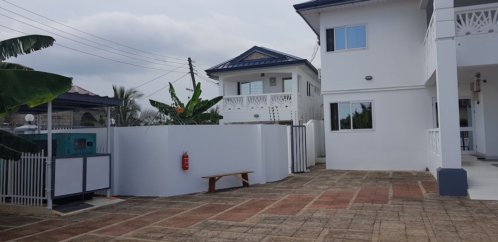 Ibisa Hotel - Property Image 1