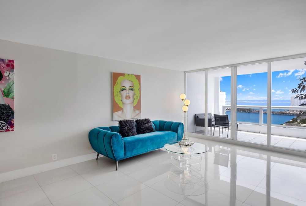 Sun Style Space 3BR Grand