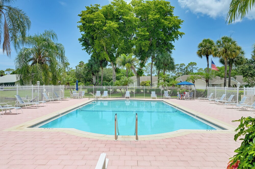 Resort Community Escape: Naples Home 5 Mi to Beach