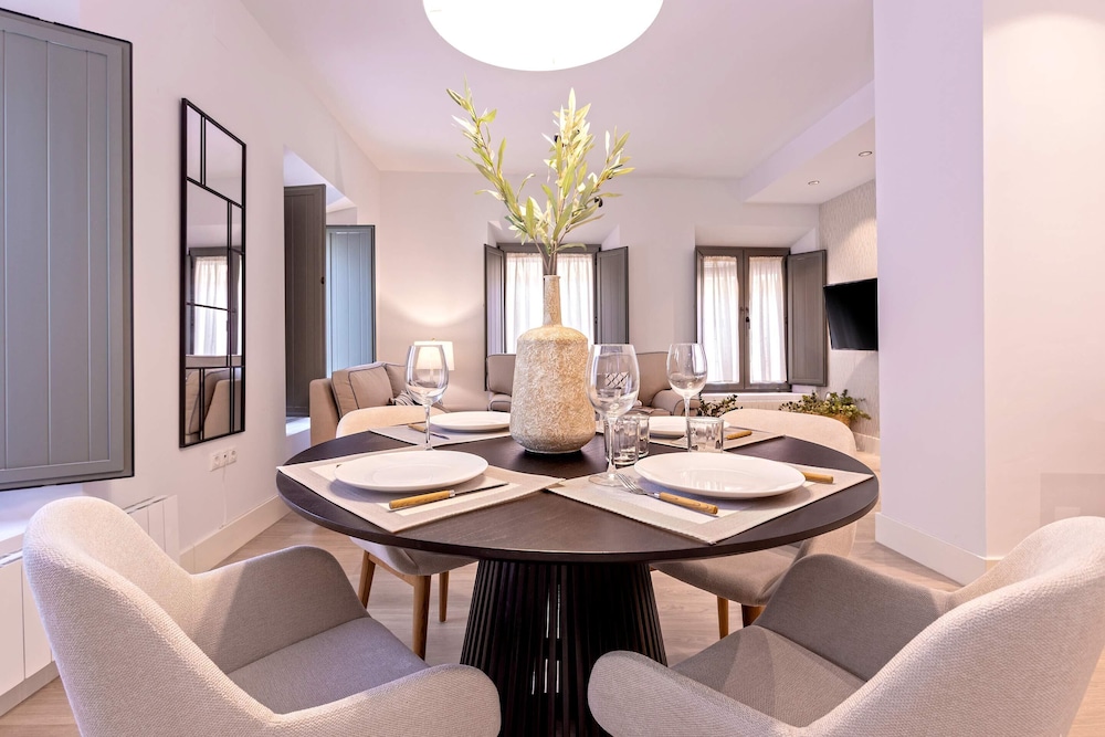 Genteel Home Varela