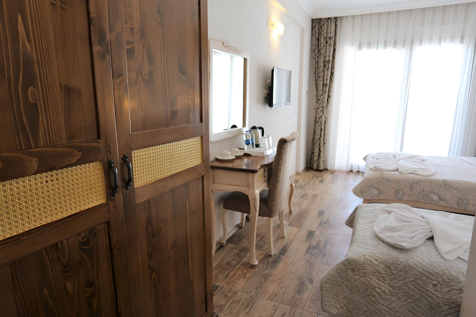 Q&S Cennet Life Hotel