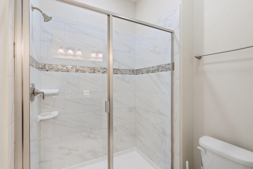 Championsgate Resort 6 Bedroom Private Pool Home with Game Room 6 Home