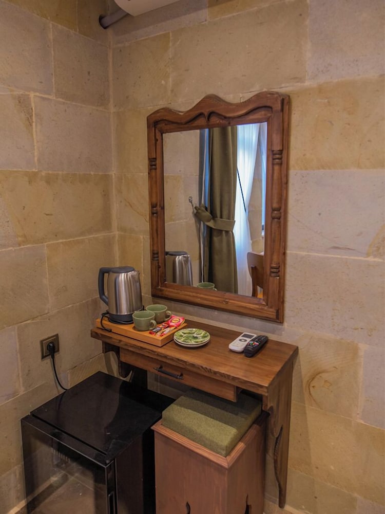 Capavista Cave House