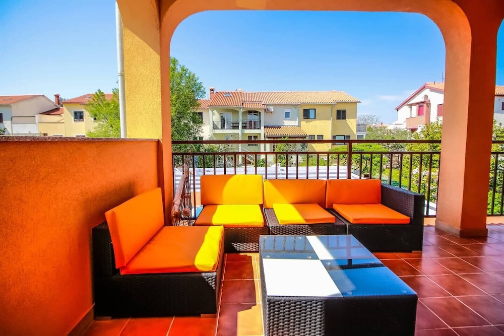 Holiday house Vesna for relaxed vacation view 5