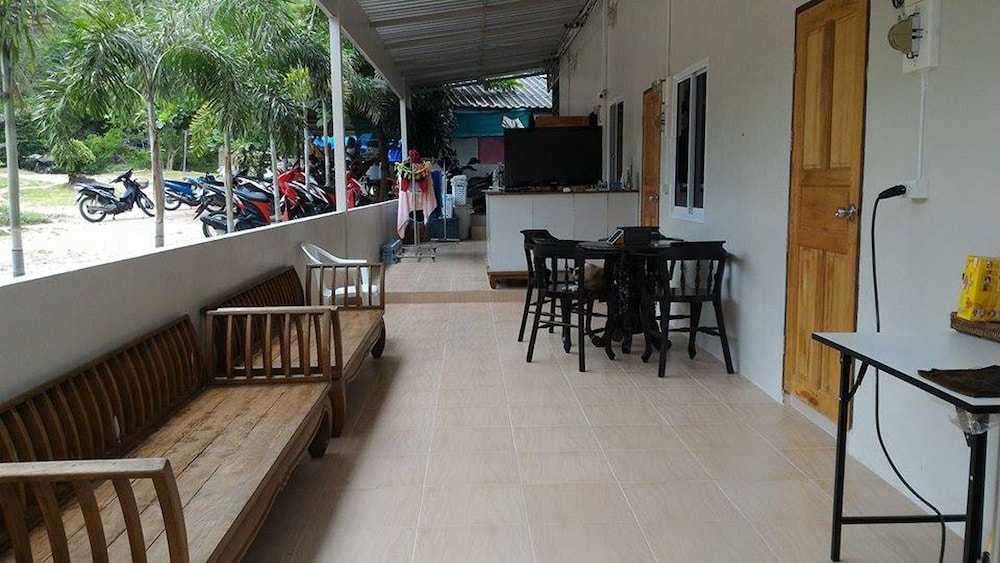 The Best Hostel