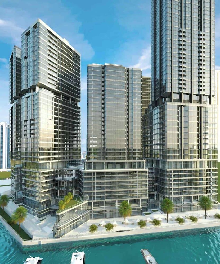 Radiant Boulevard by DVH Luxe Retreats