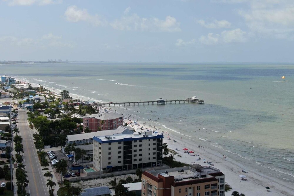 Estero Bay View Studio Apatment