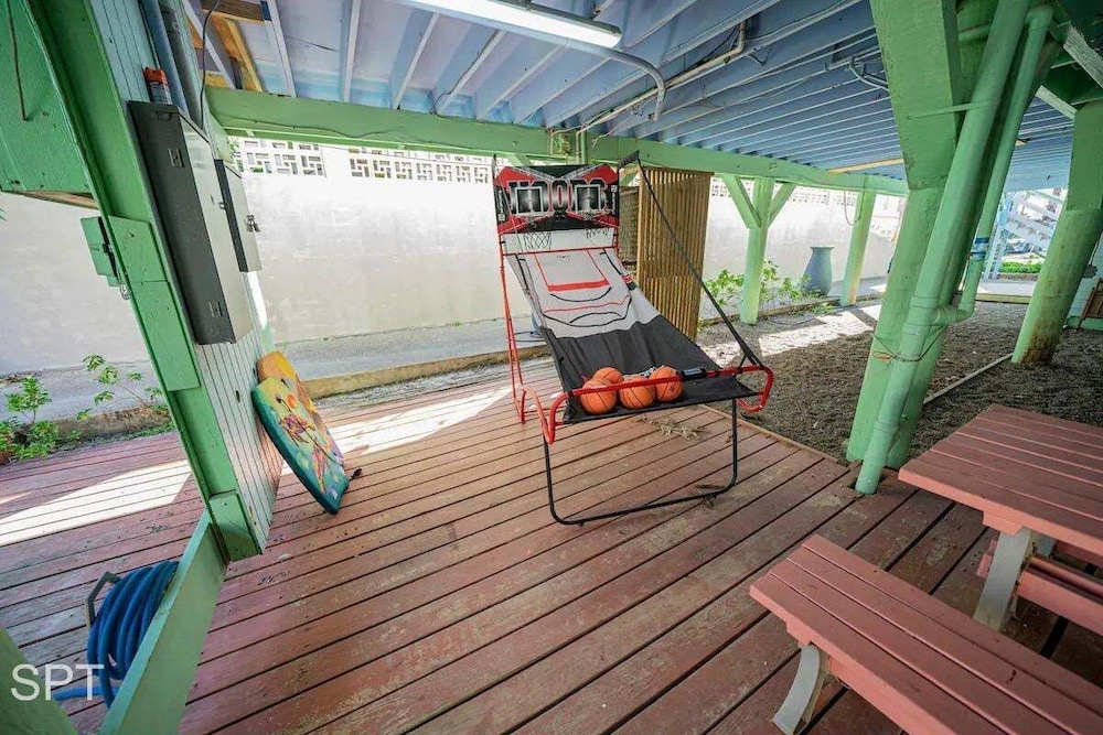 Lil Caribbean Vibes 2 Bedroom Home