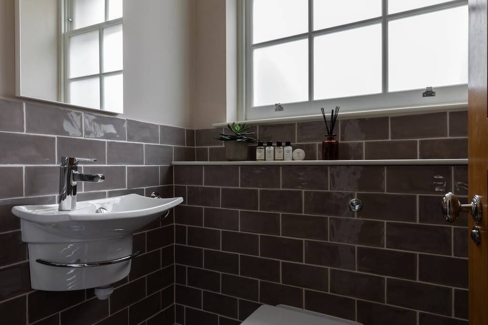 Drury Lane II by Onefinestay
