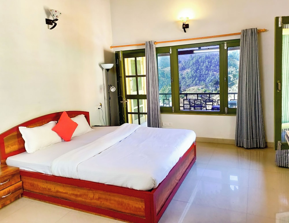 The Himalayan Living Whistling Pines view 4