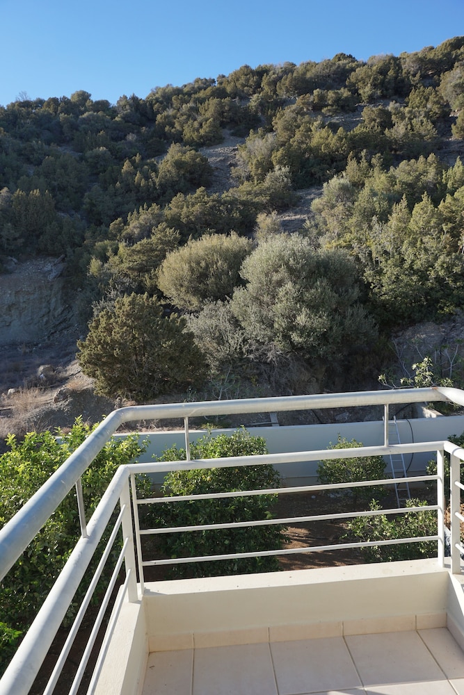 Portela Suites Kampoula
