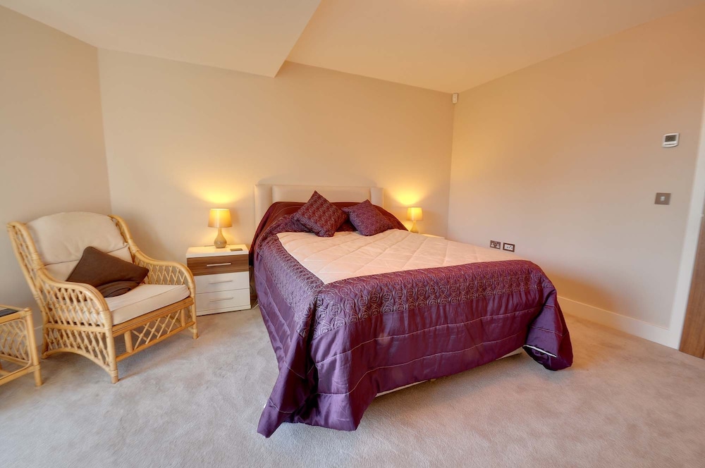 6 Sandbourne view 2