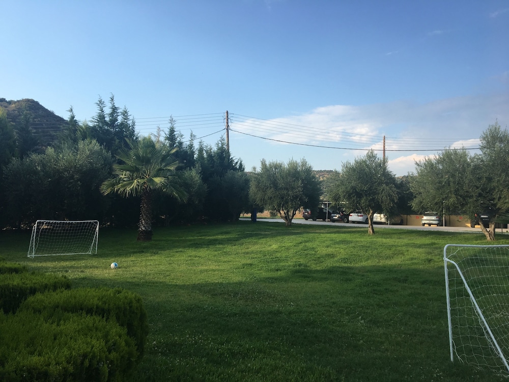 Anilio Plaza